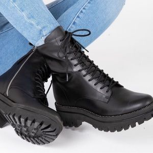 ANTHROPOLOGIE Black Dolce Vita Prym Rhinestone Lace-Up Boots Shoes Size 10